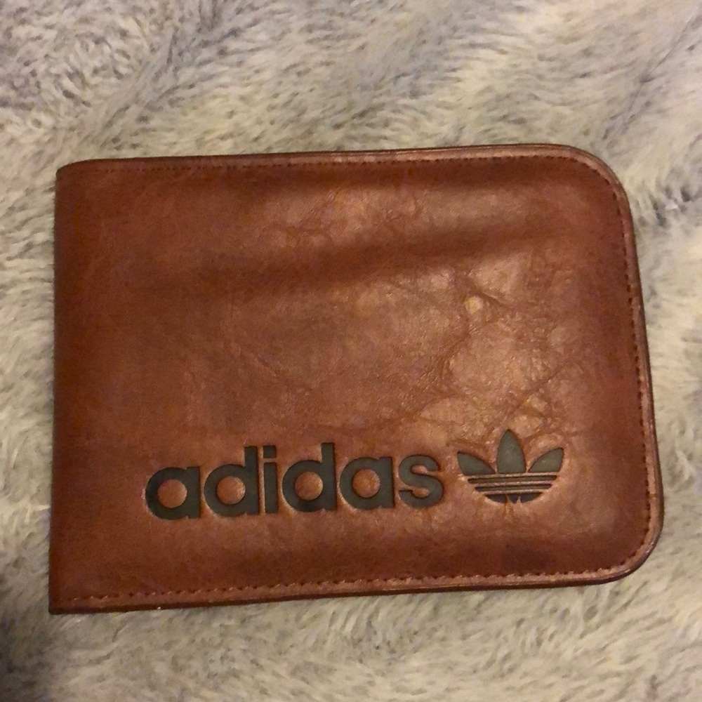 adidas wallet